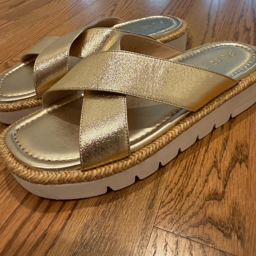 SW sandals, gently worn, like new condition
